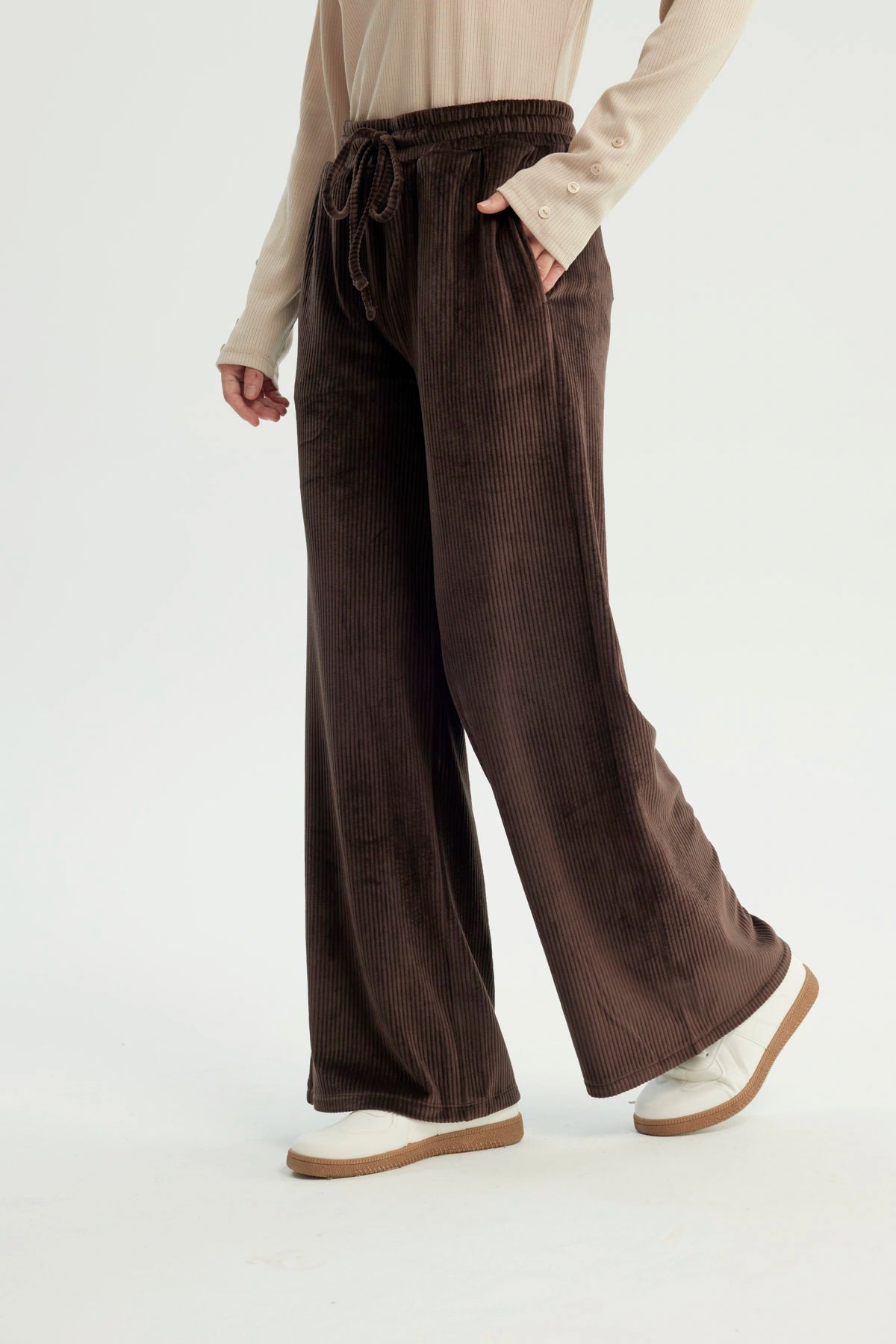 Pantalón Buzo Mujer Wide Leg Chocolate