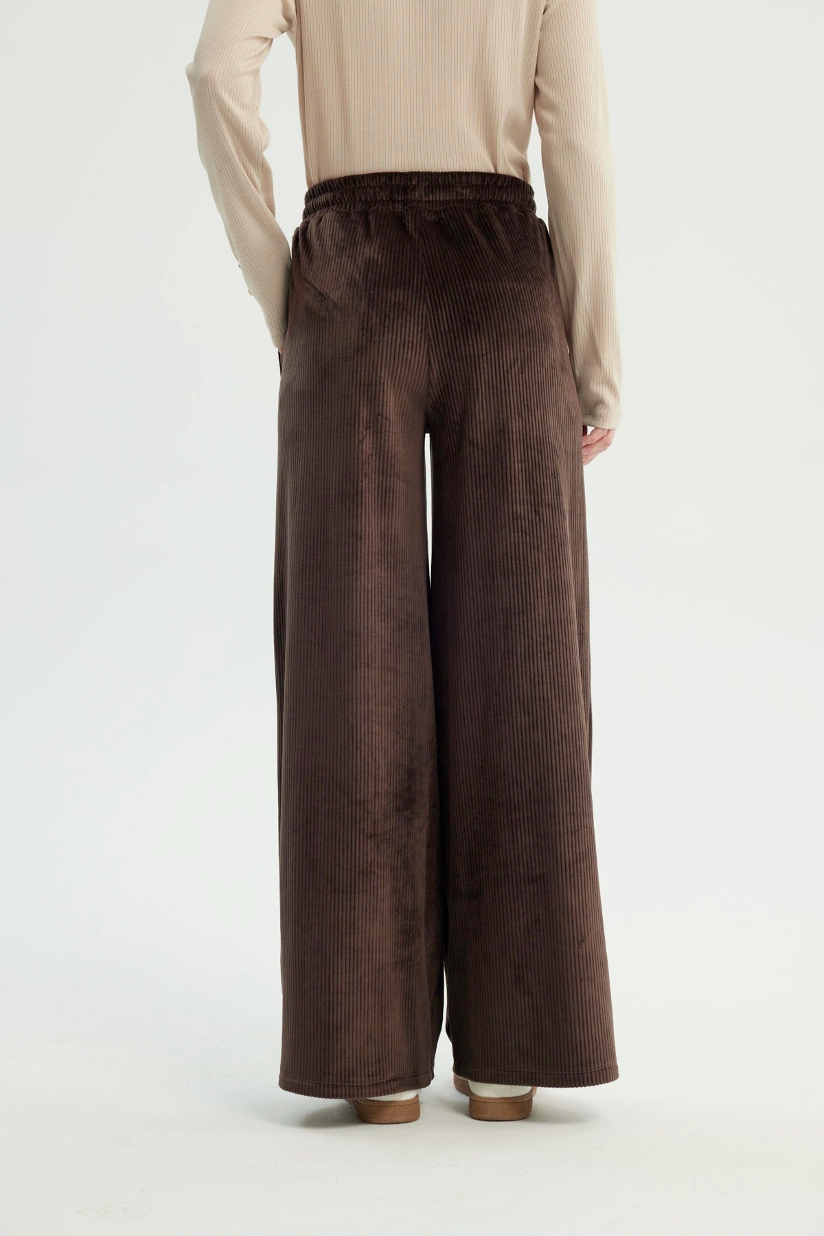 Pantalón Buzo Mujer Wide Leg Chocolate