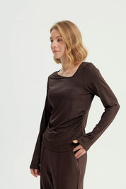 Polera Mujer Ajustado Chocolate