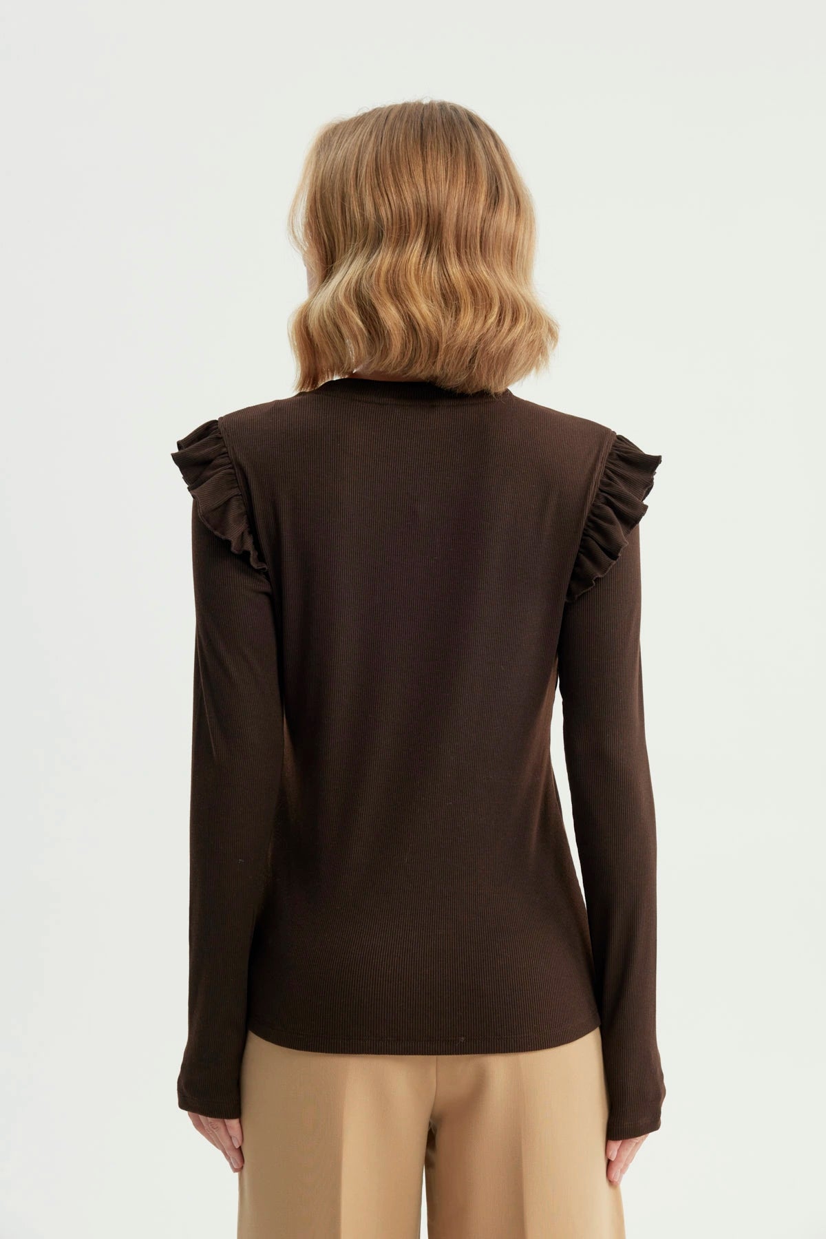 Polera Mujer Slim Chocolate