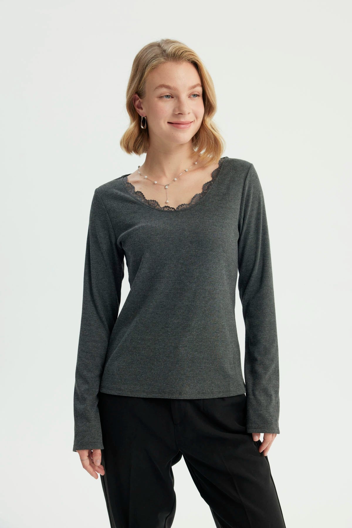 Polera Mujer Slim Gris Melange