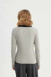 Polera Mujer Ajustada Cuello Polo Gris Melange