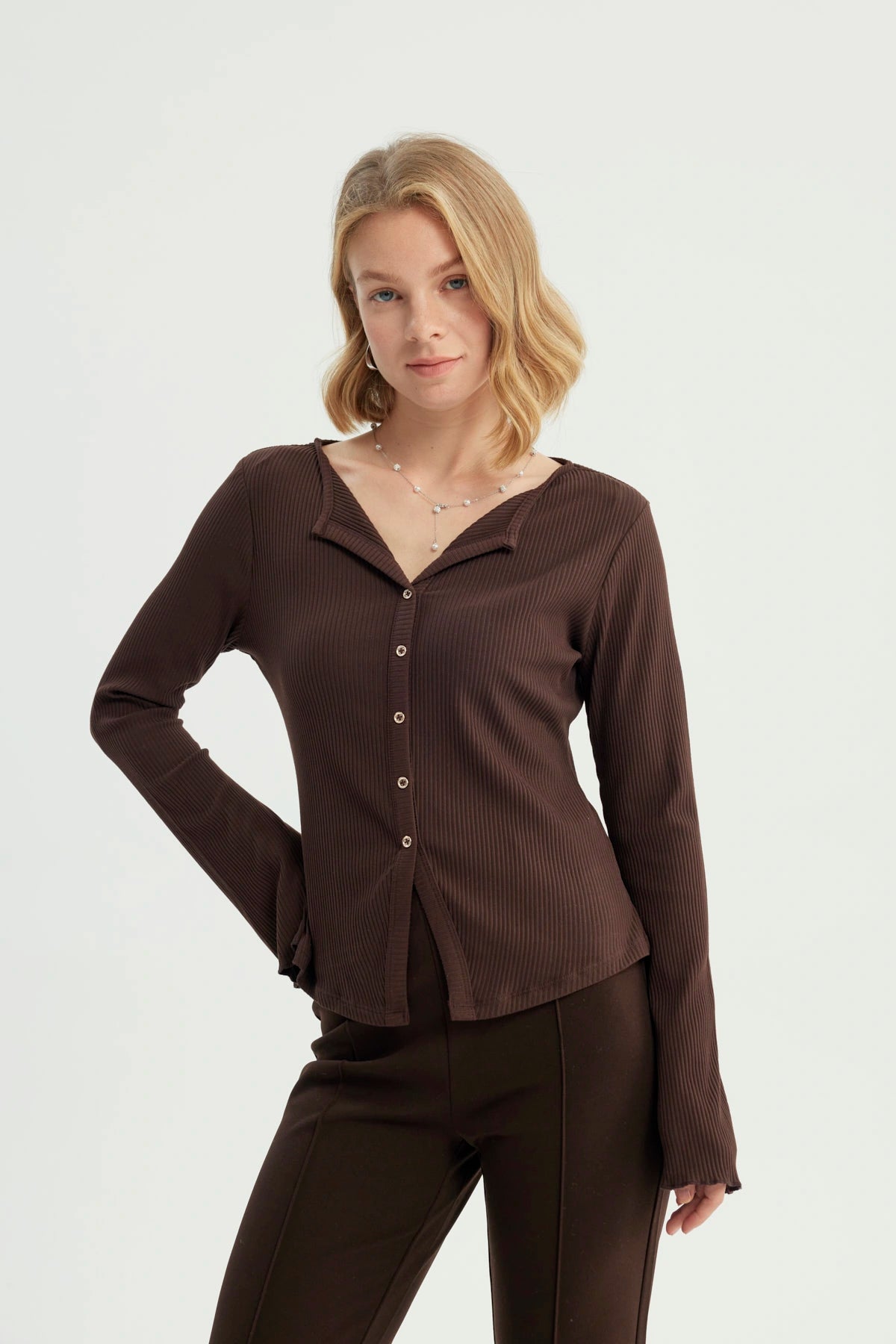 Polera Mujer Slim Chocolate