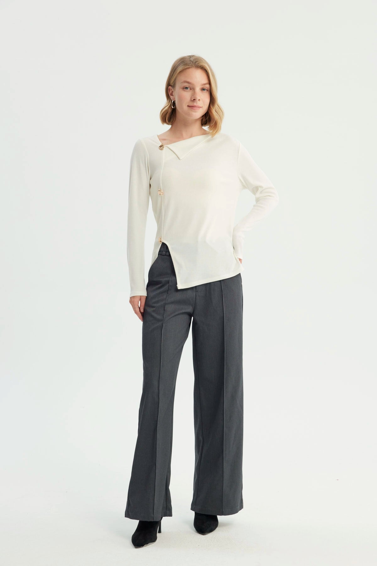 Polera Mujer Regular Crema