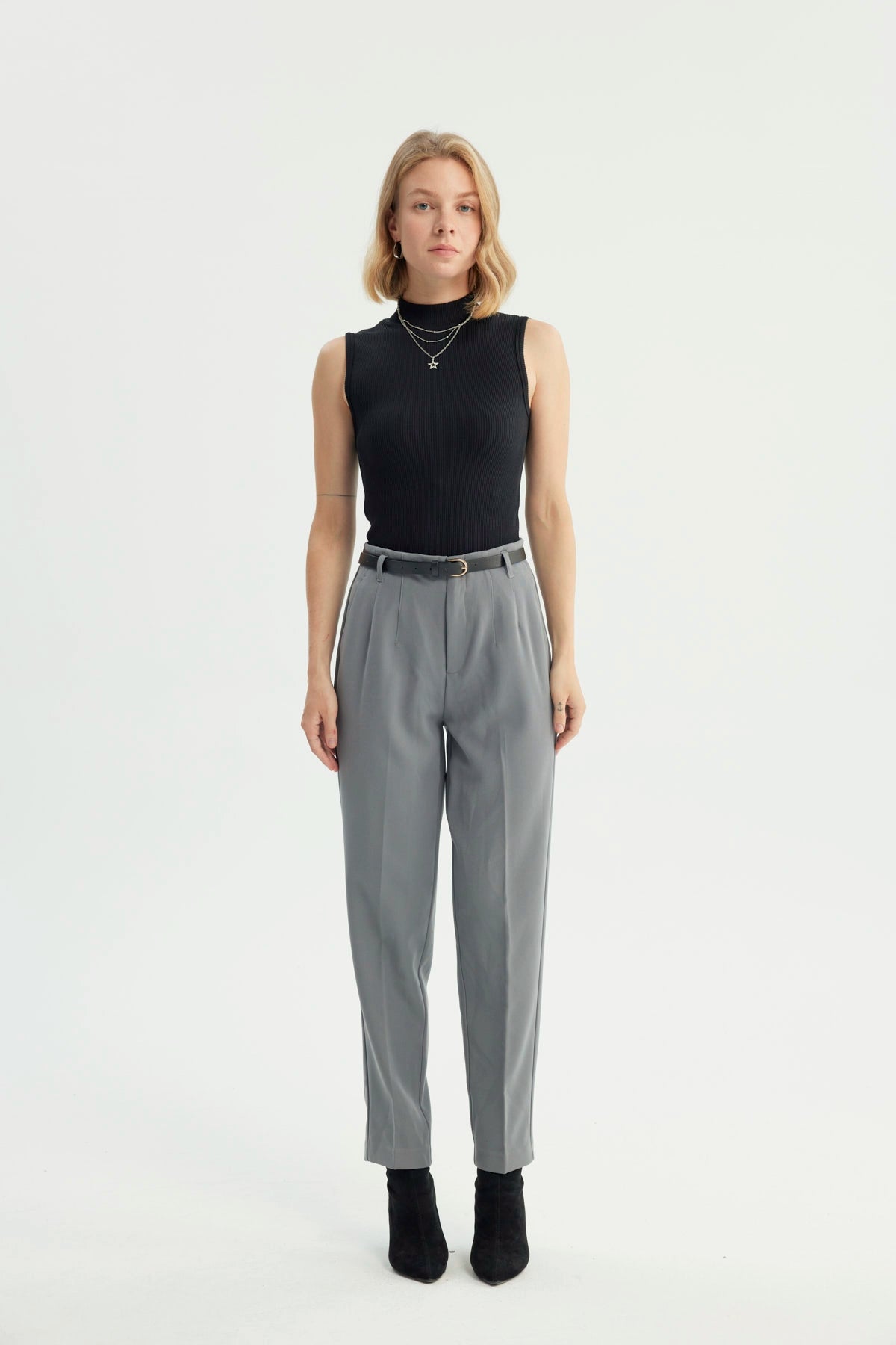 Pantalón Mujer Pitillo Gris Oscuro