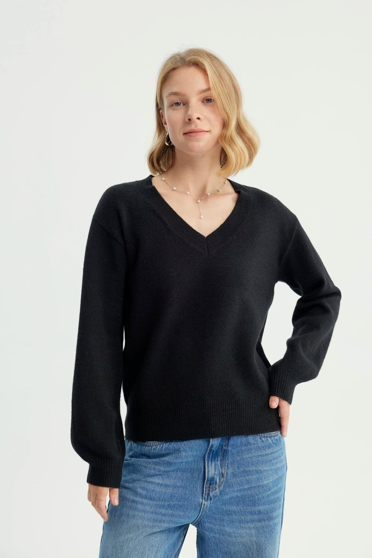Sweater Mujer Classic Cuello V Negro