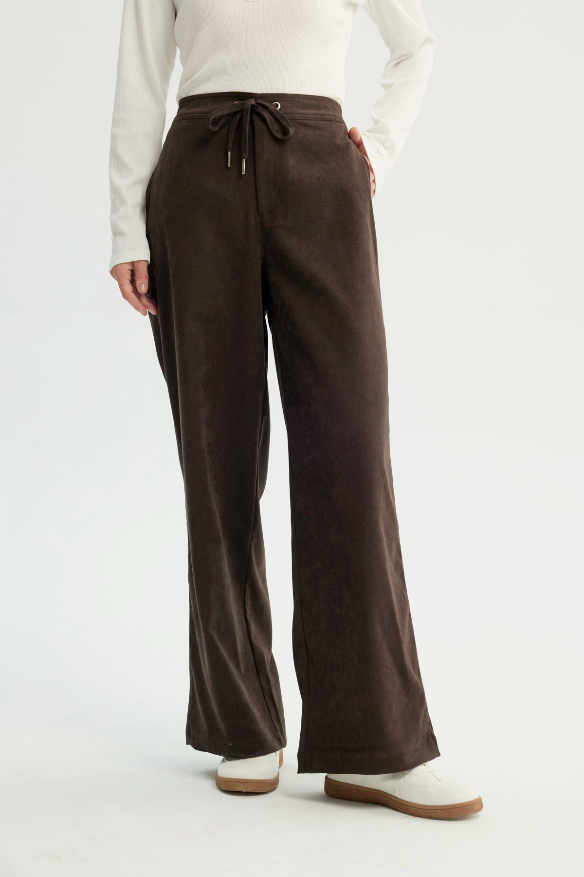 Pantalón Buzo Mujer Calce Recto Chocolate