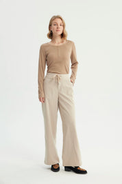 Pantalón Buzo Mujer Calce Recto Arena
