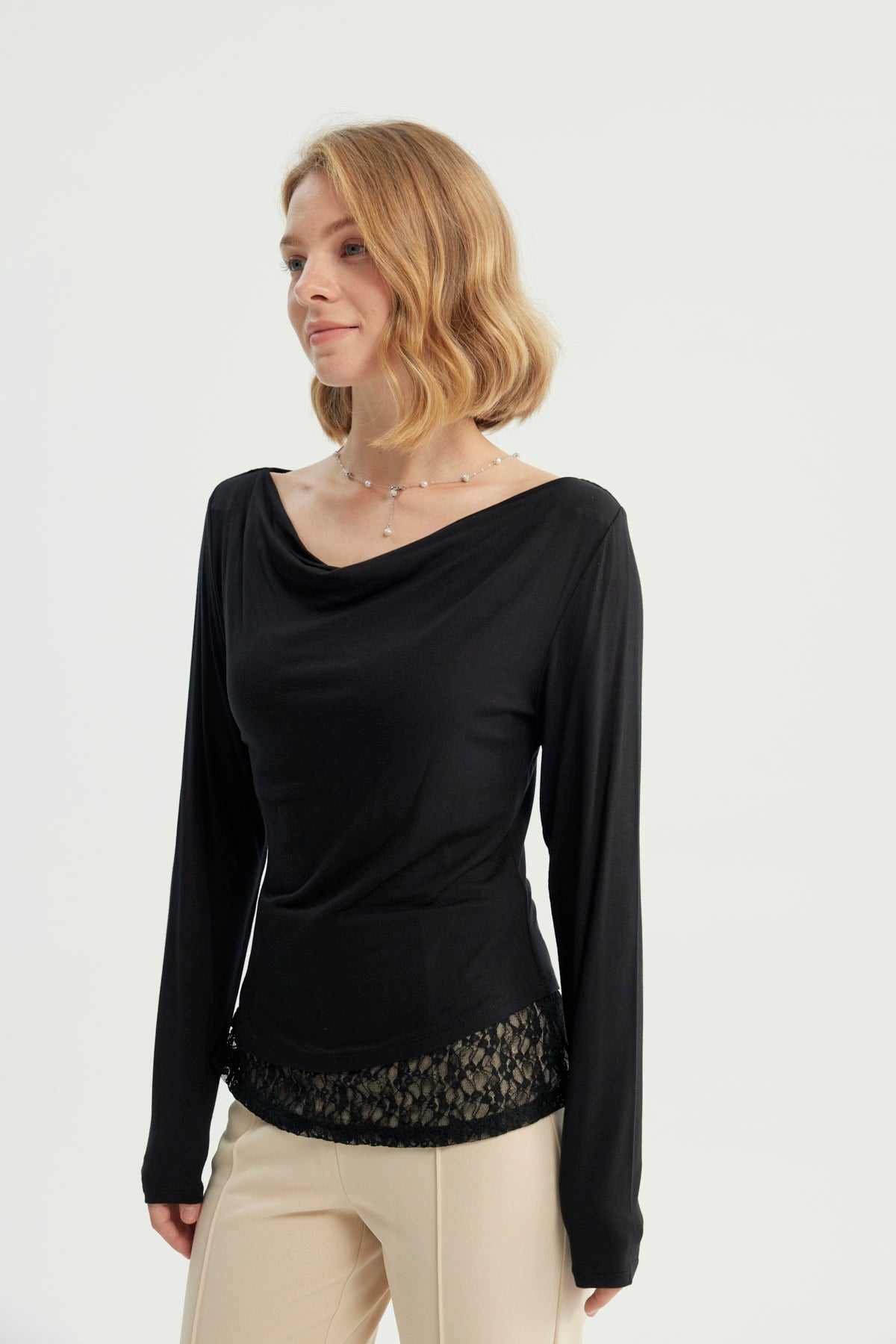 Polera Mujer Hombro Descubierto Negro
