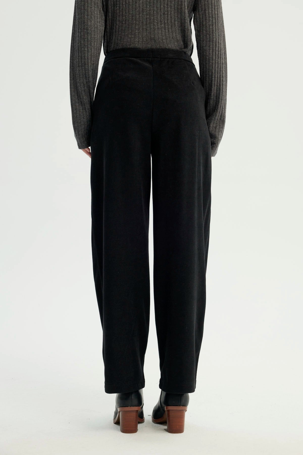 Pantalón Mujer Loose Negro