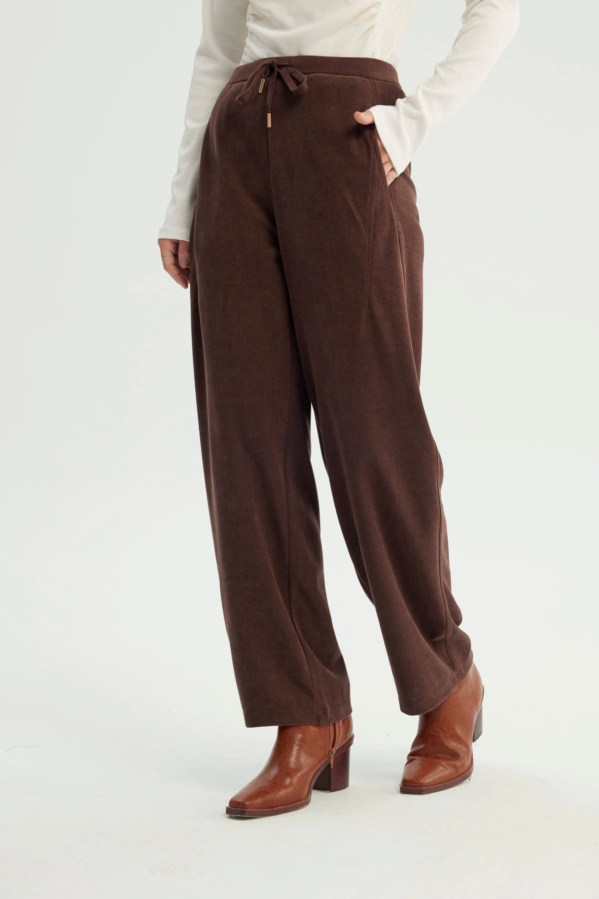 Pantalón Mujer Loose Café Oscuro