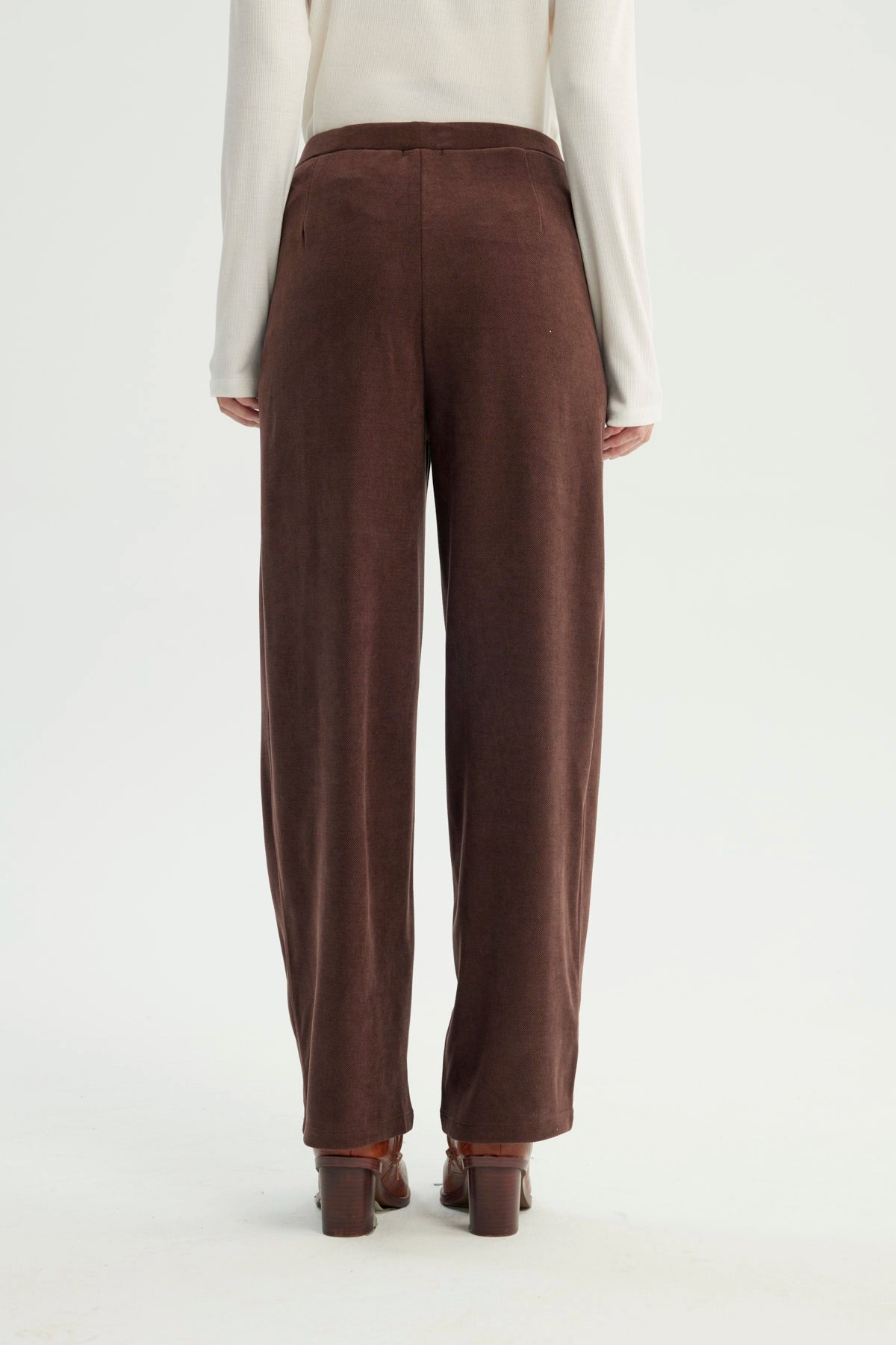 Pantalón Mujer Loose Café Oscuro