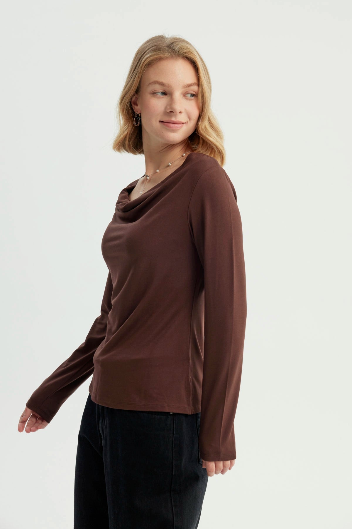 Polera Mujer Ajustada Café Oscuro