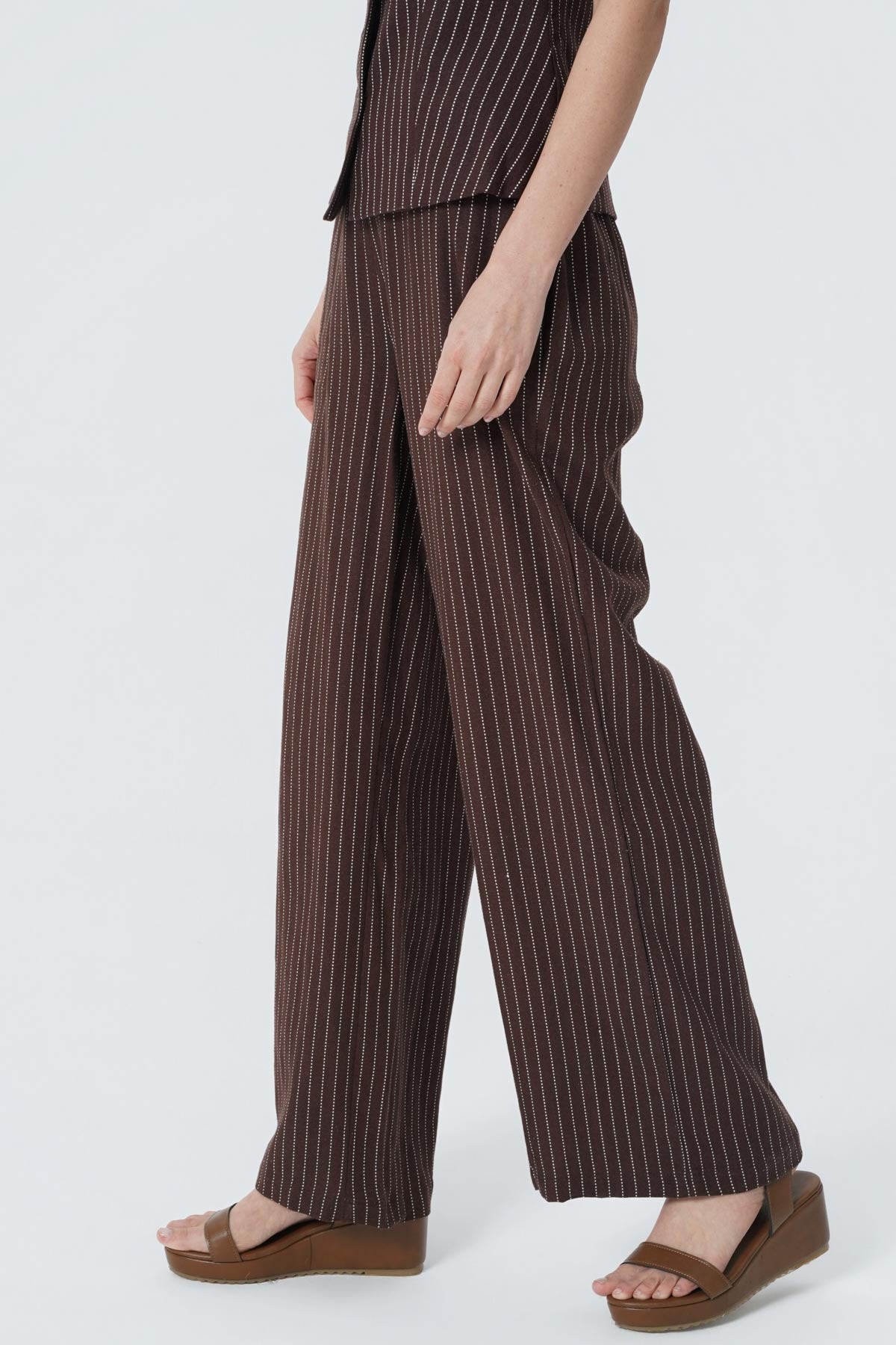 Pantalón Calce Recto Mujer Café