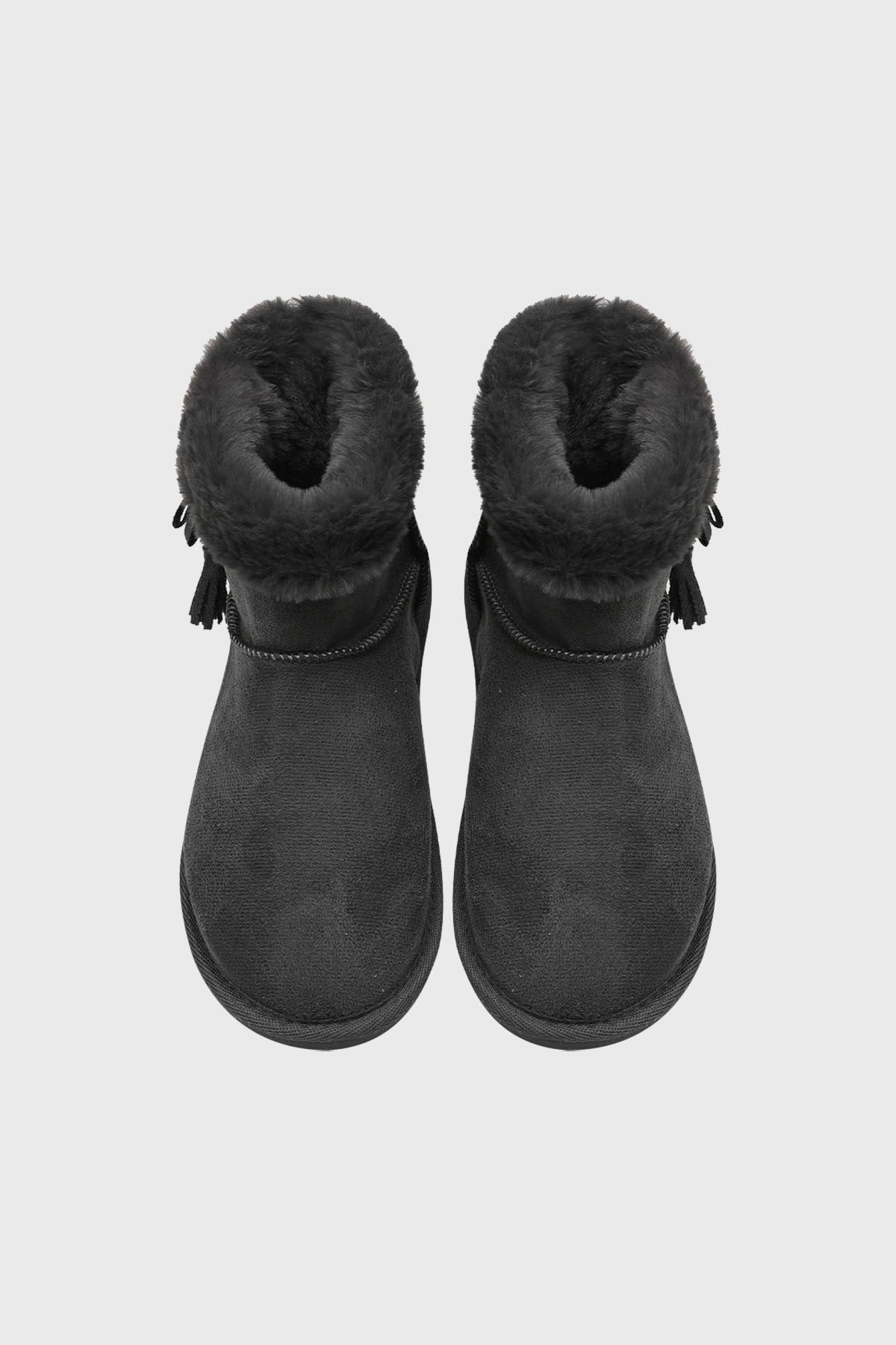 Pantuflas casuales para mujer en color marengo con interior de peluche negro sin estampa visibles y diseño liso