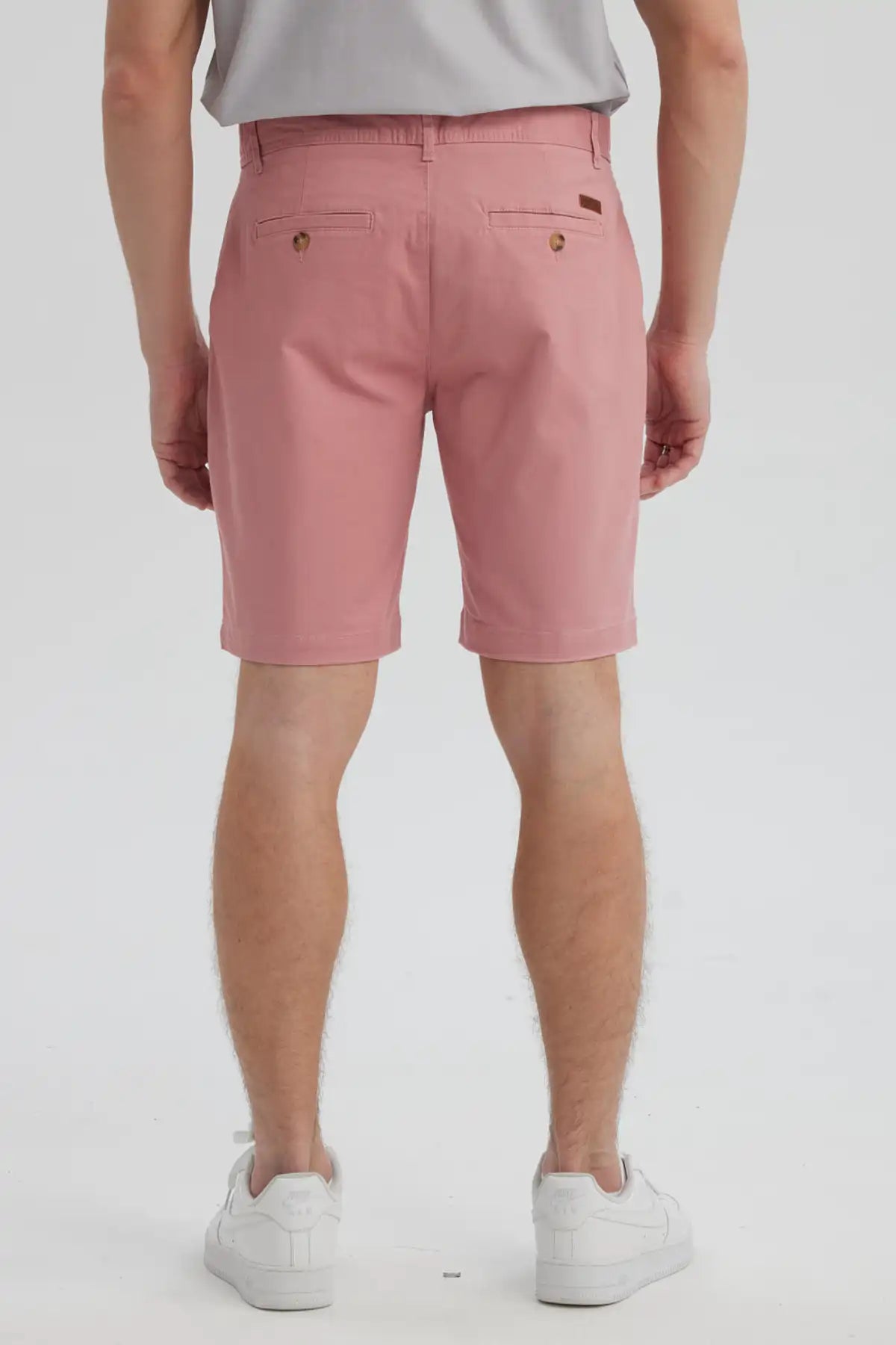 Bermuda Hombre Chino Básico Malva