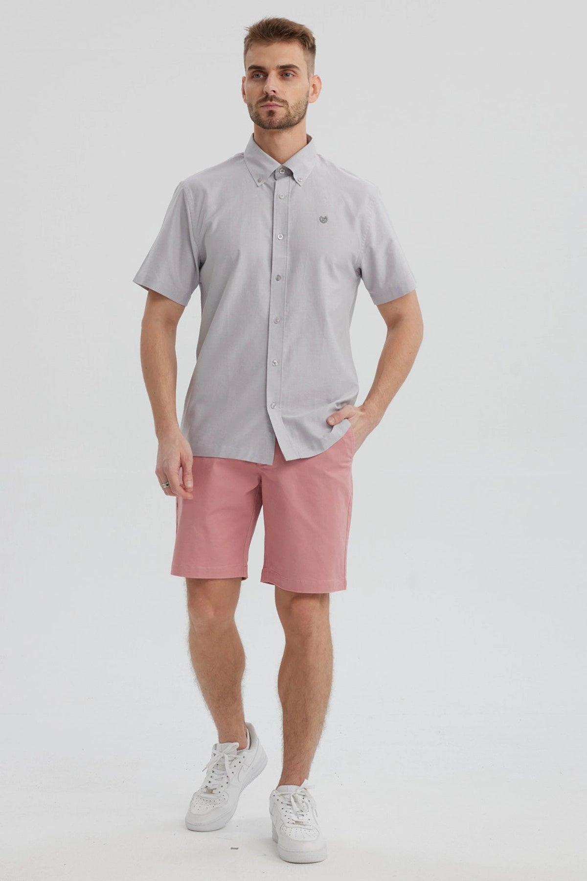 Bermuda Hombre Chino Básico Malva