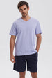 Polera hombre básica lila de manga corta y cuello en V