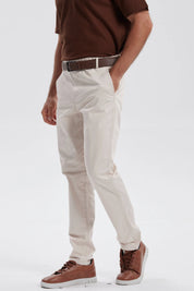 Pantalón Hombre Chino Cinturón Beige