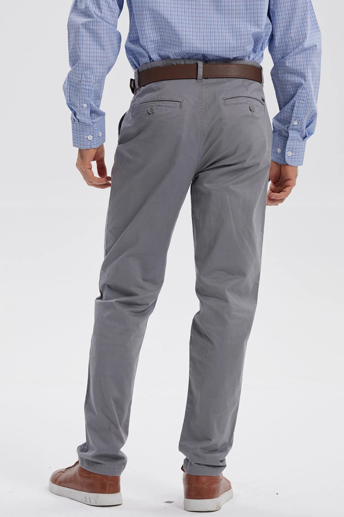 Pantalón Hombre Chino Cinturón Gris Claro