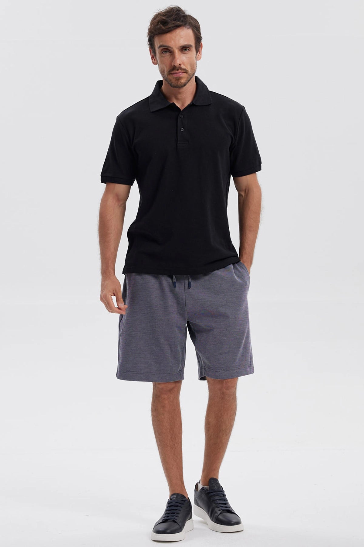 Bermuda Hombre Con Cordón Y Bolsillo Azul Marino