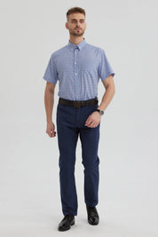 Camisa azul denim de hombre con estampado de cuadros pequeños en tonos azules y blancos sin bolsillo visible