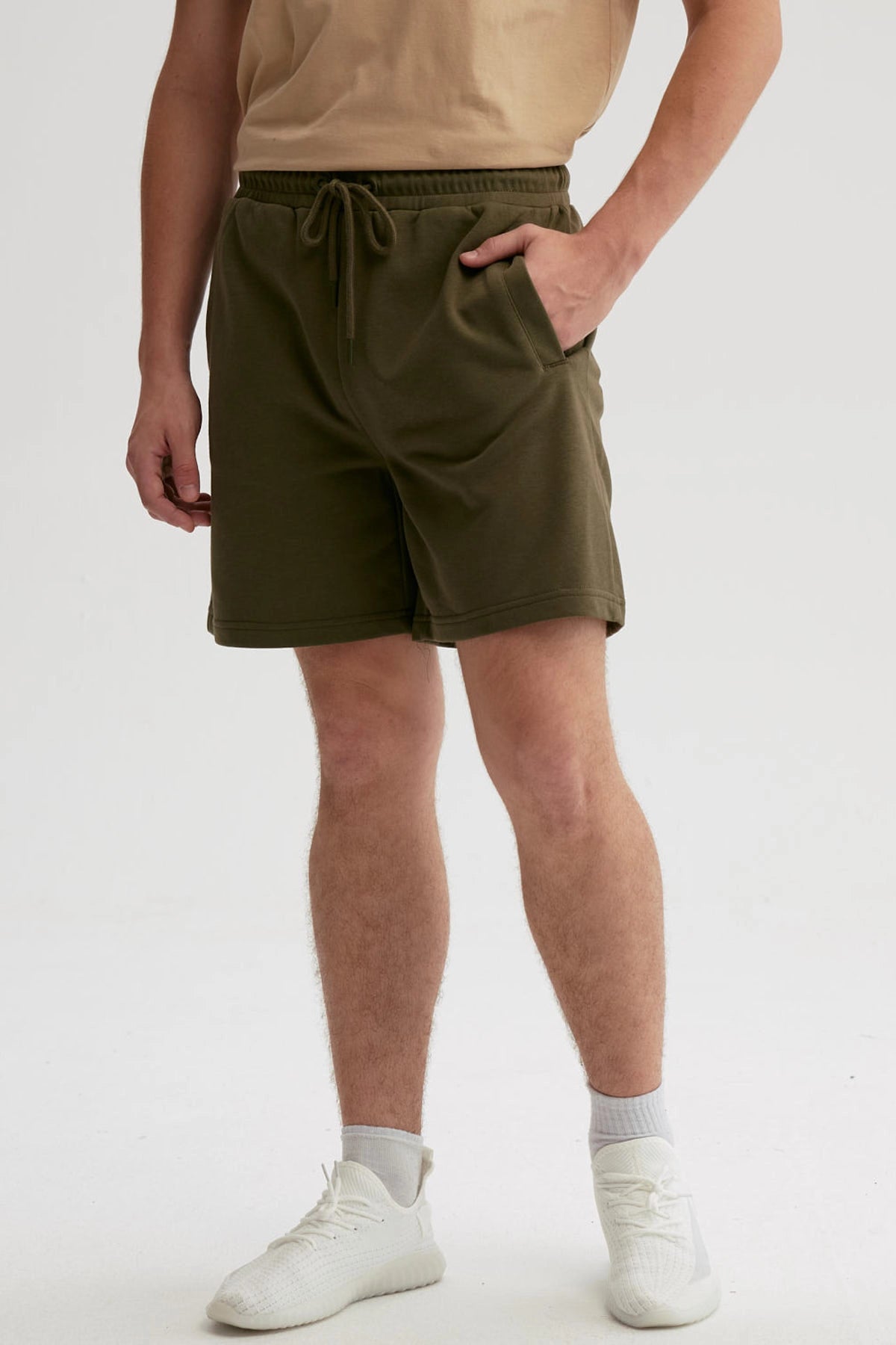 Bermuda Hombre Básico Verde Olivo