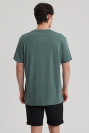 Polera Hombre Long Fit Básica Verde Pino