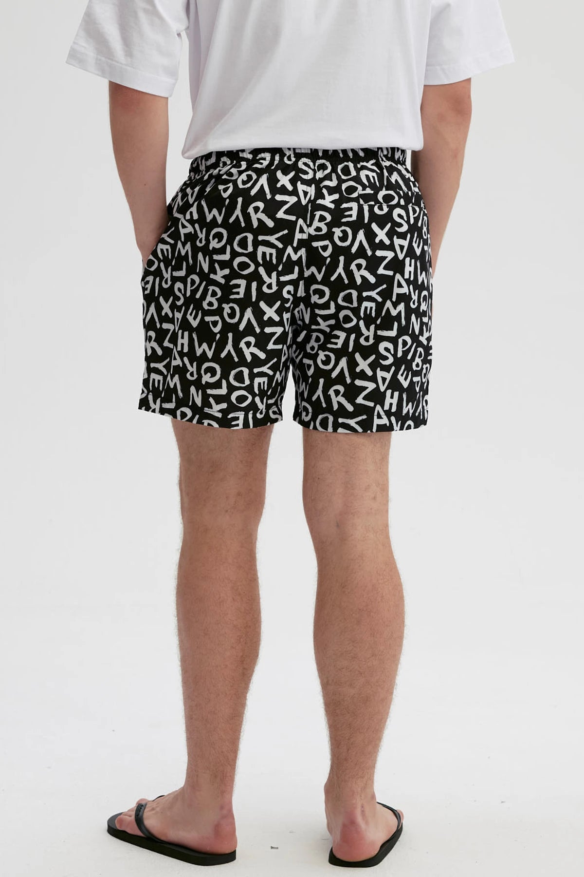 Short de Baño Hombre Print Texto Negro
