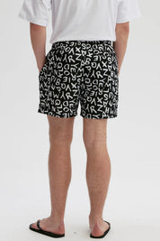 Short de Baño Hombre Print Texto Negro