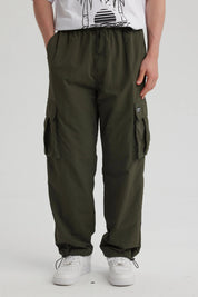 Pantalón Hombre Cargo Parachute Verde Militar