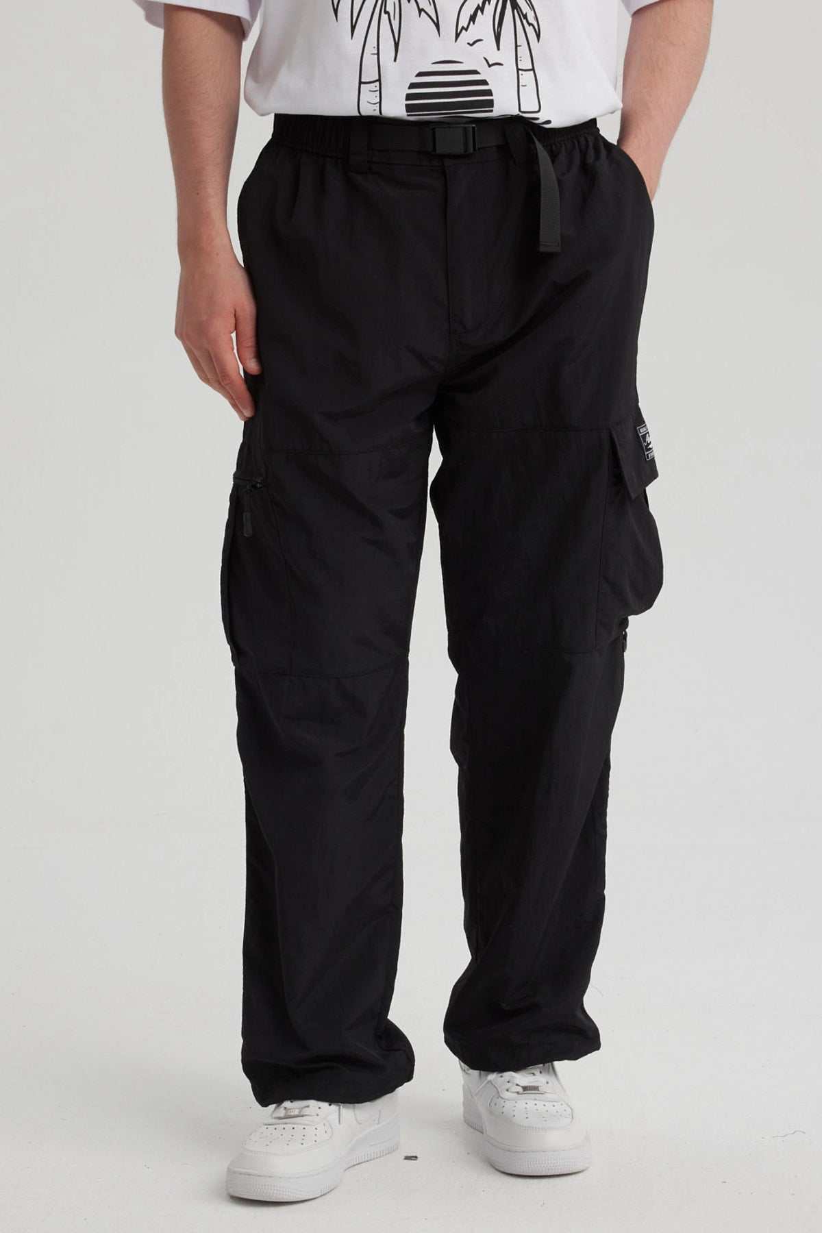 Pantalón Hombre Nylon Cargo Negro