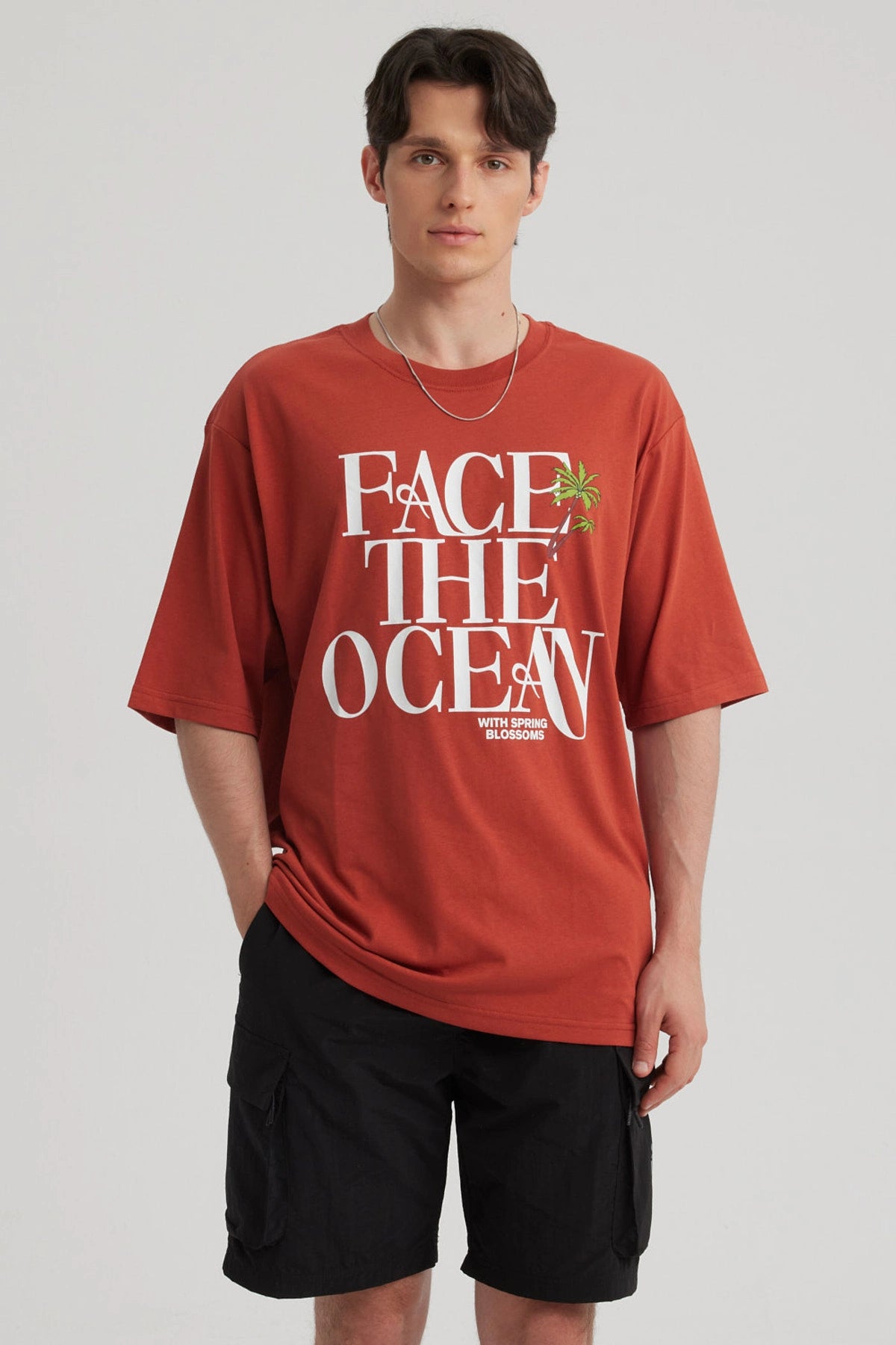 Polera Hombre Print Oversize Ocre