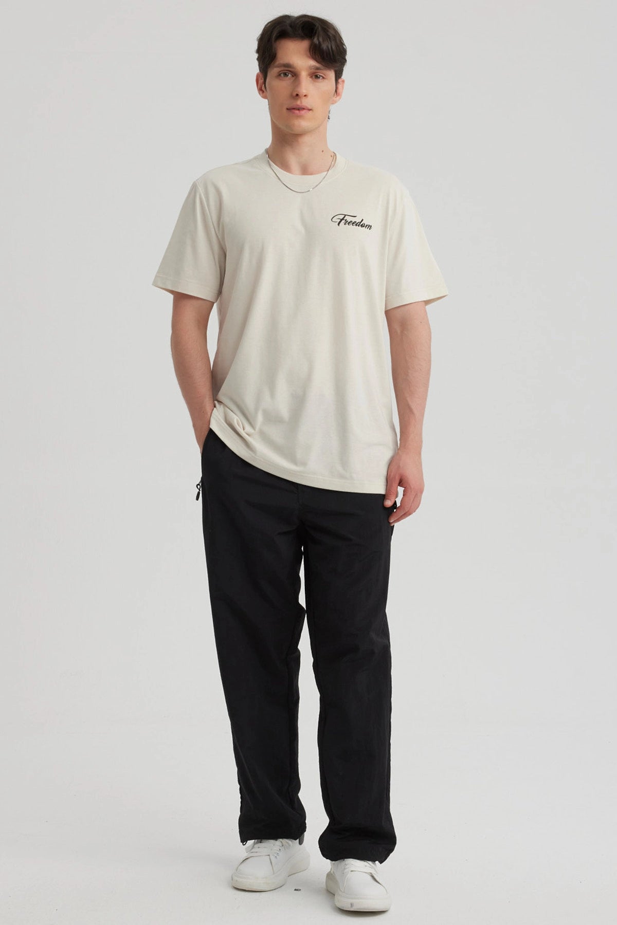 Pantalón Hombre Recto Con Bolsillo Negro