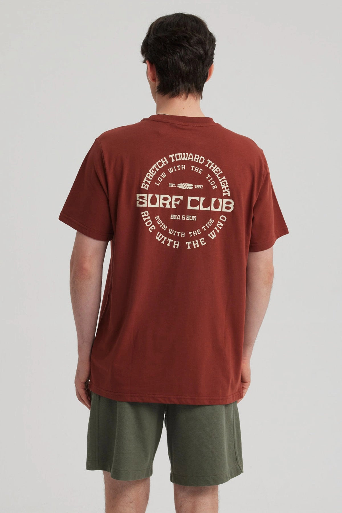 Polera Hombre Doble Print Ocre
