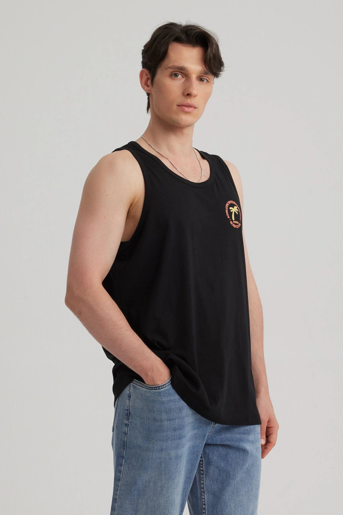 Polera Hombre Estampado Negro