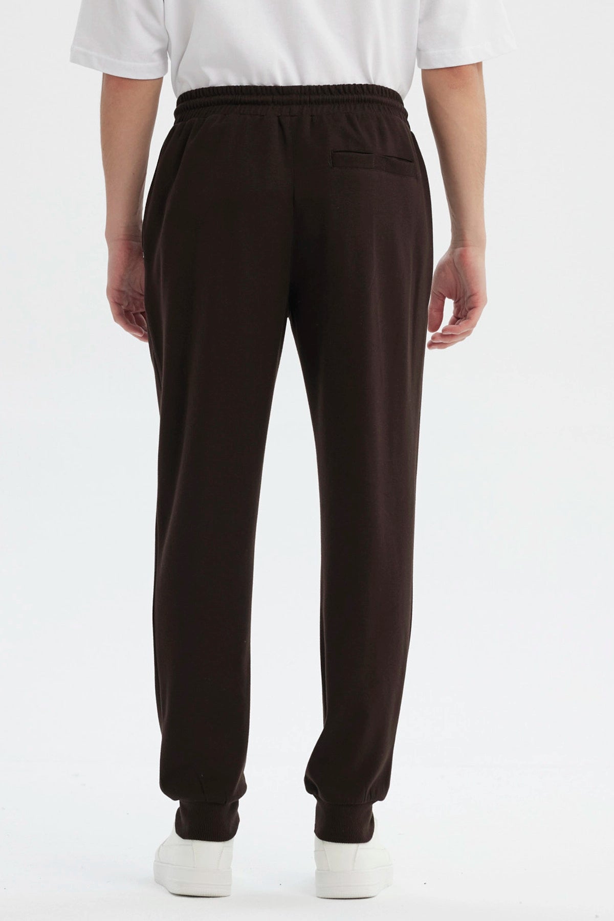 Pantalón Buzo Hombre Jogger Básico Chocolate