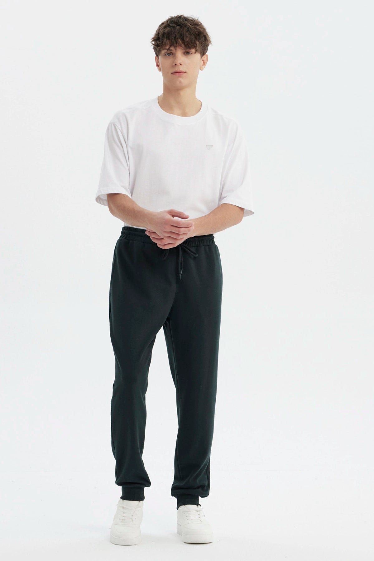Pantalón Buzo Hombre Jogger Básico Verde