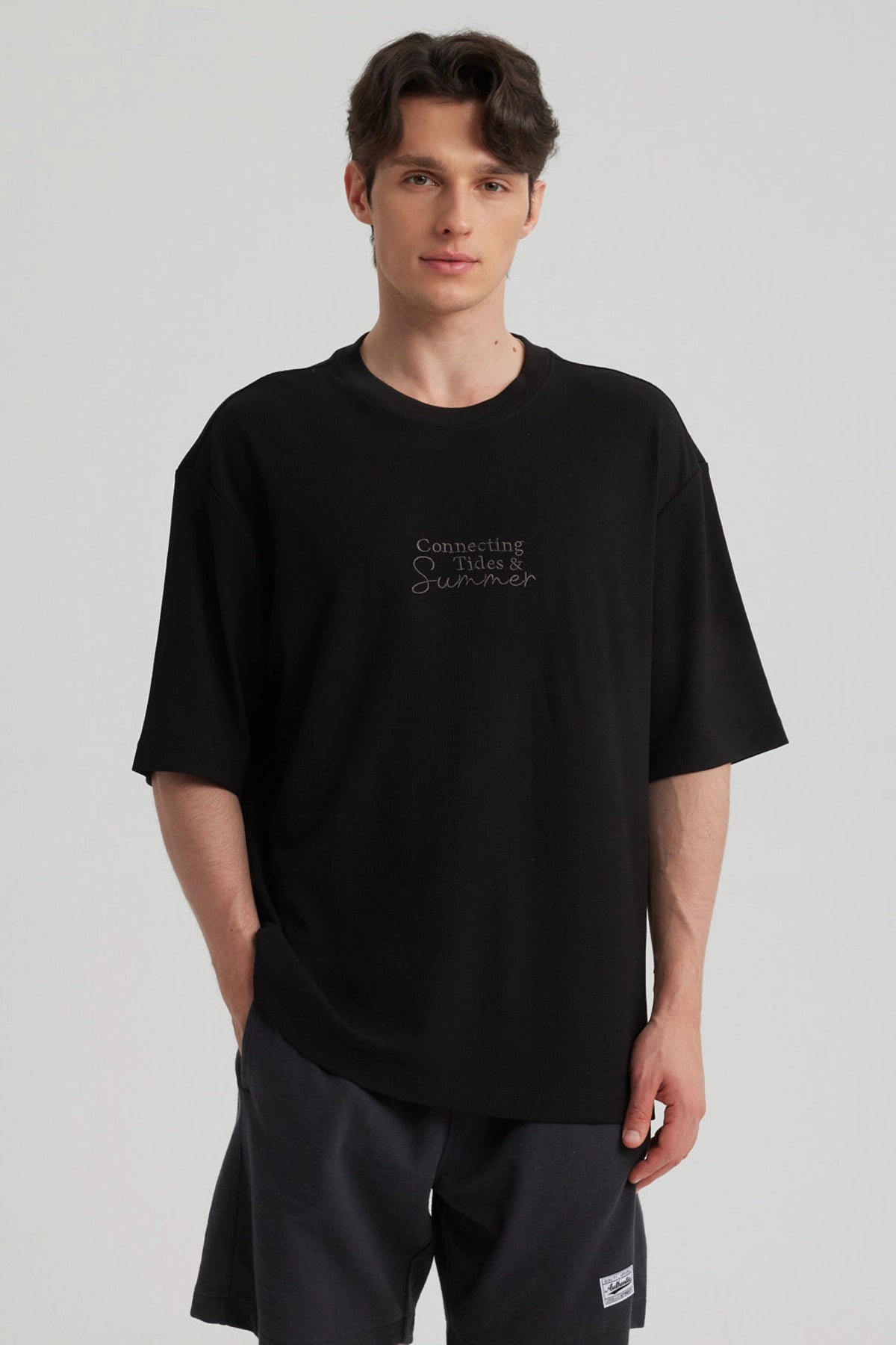 Polera Hombre Oversize Bordada Negro