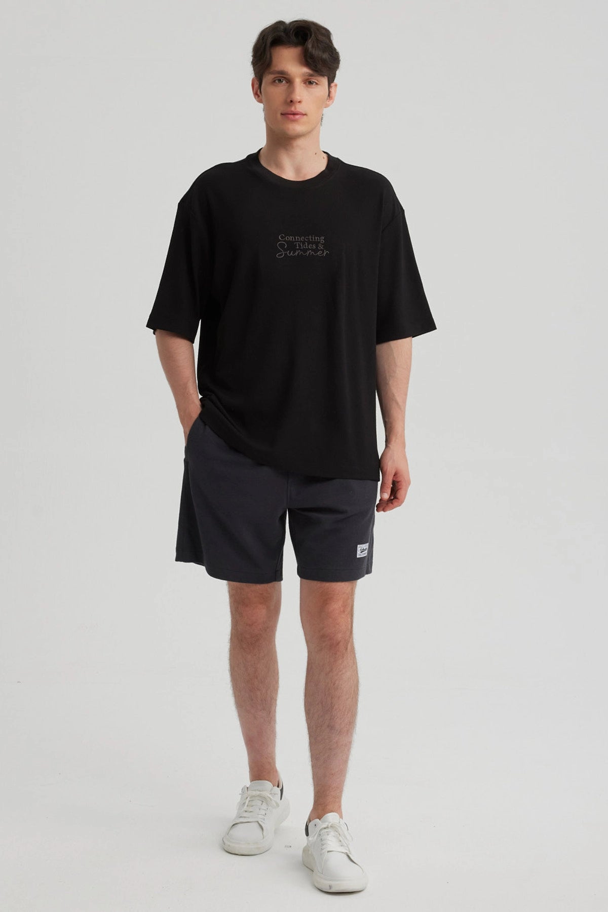 Polera Hombre Oversize Bordada Negro