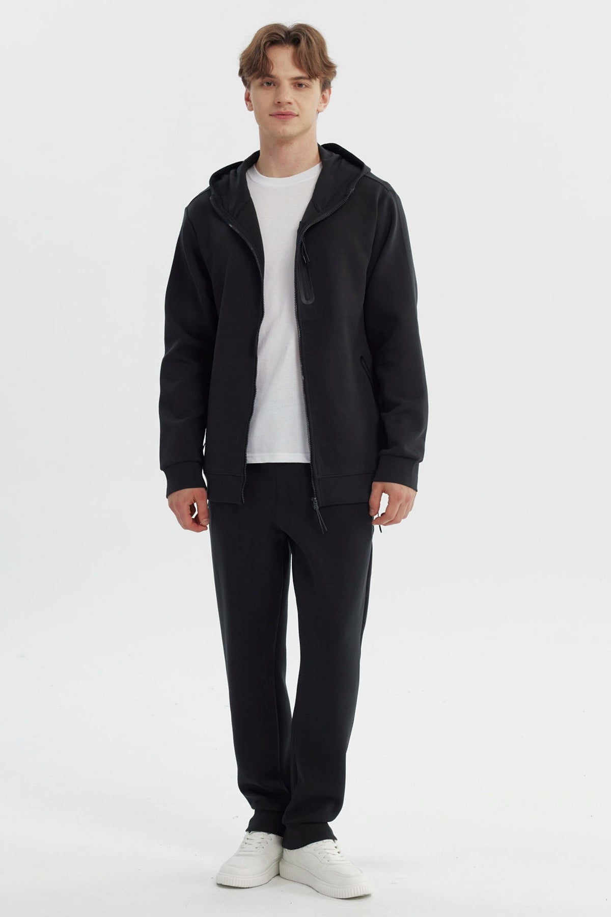 Polerón Hombre Slim Negro