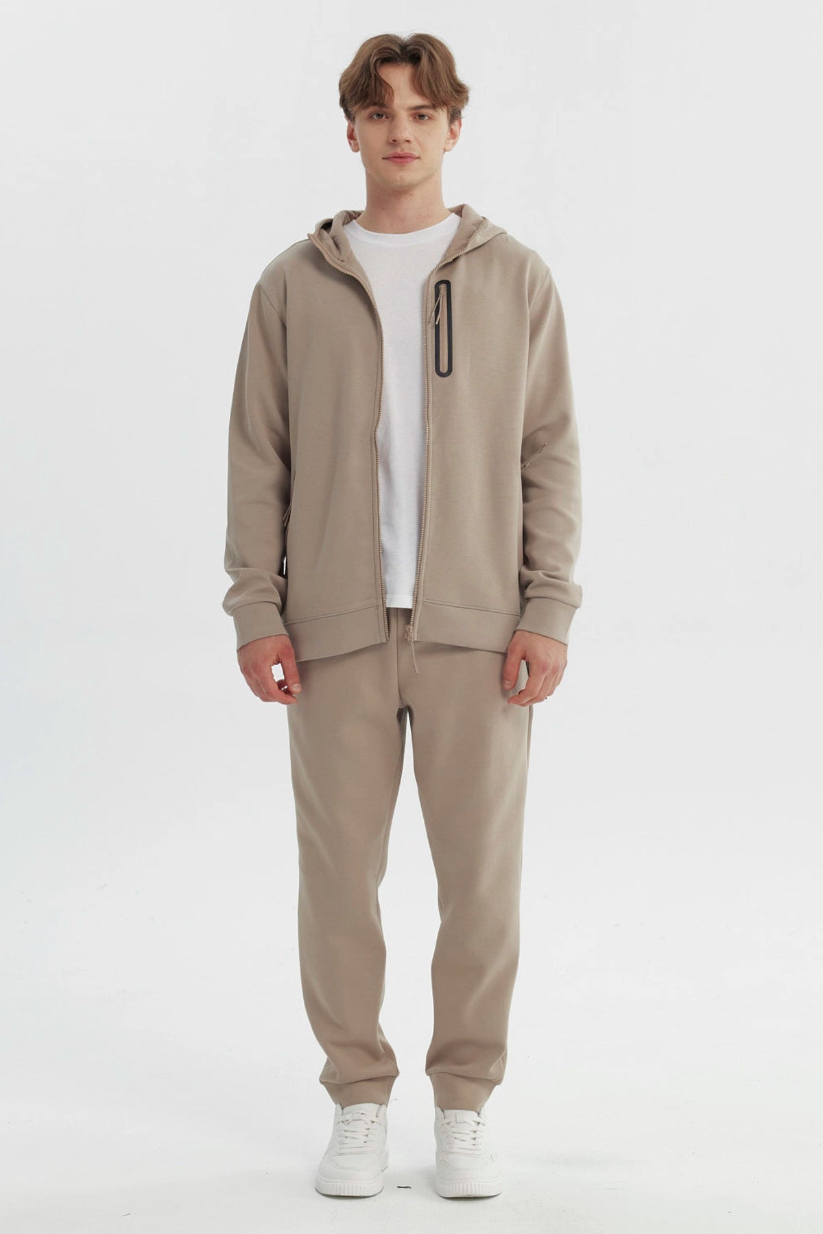 Polerón Hombre Slim Beige Oscuro