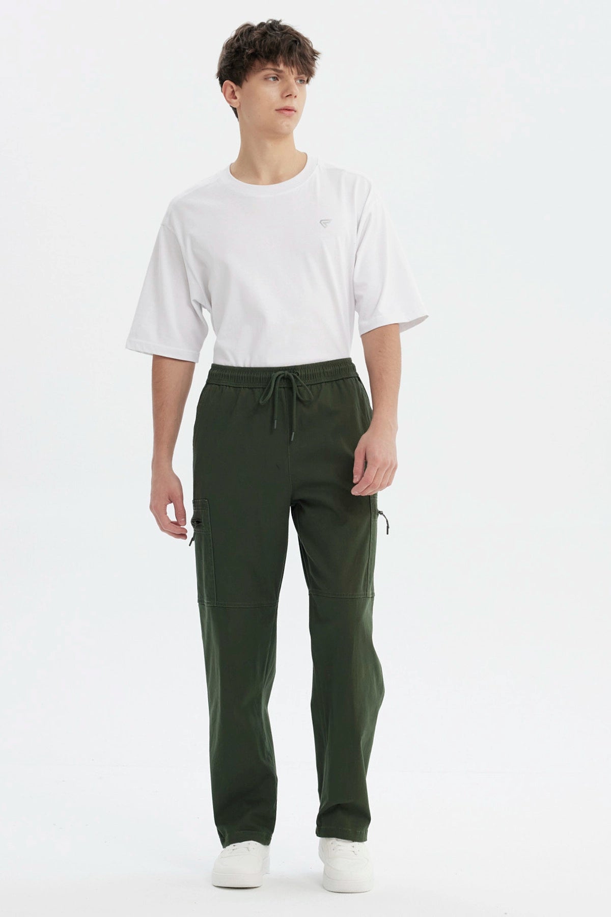 Pantalón Hombre Calce Recto Verde Militar