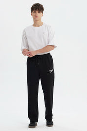 Pantalón Buzo Hombre Calce Recto Negro
