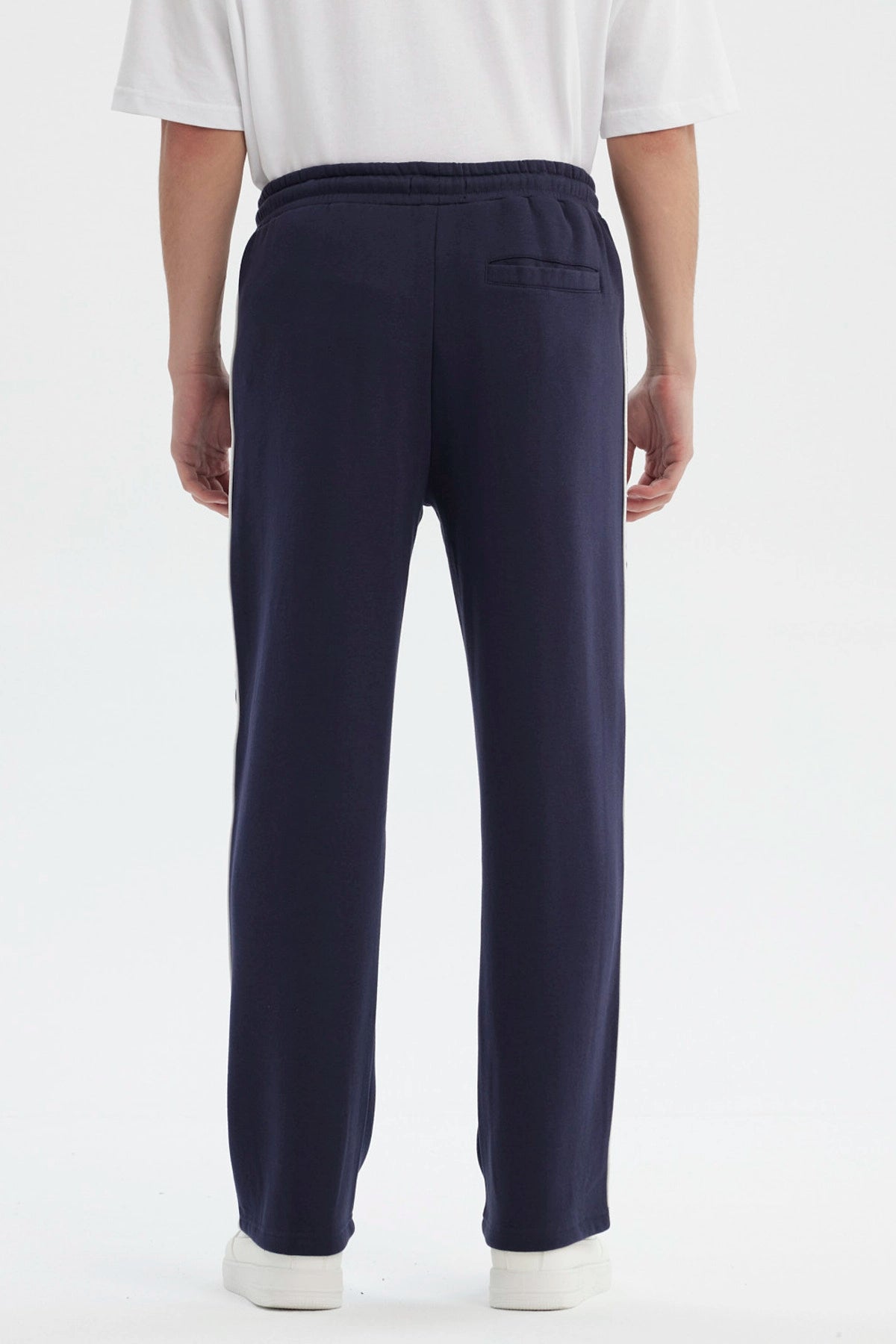Pantalón Buzo Hombre Calce Recto Azul Marino