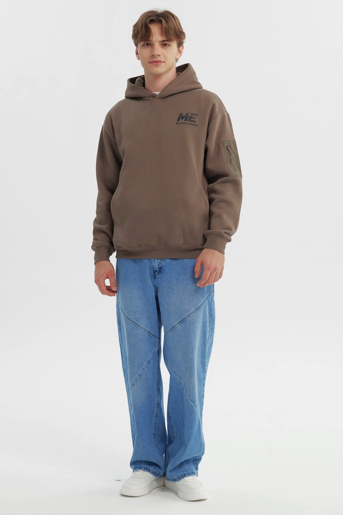 Polerón Hombre Slim Con Gorro Marron