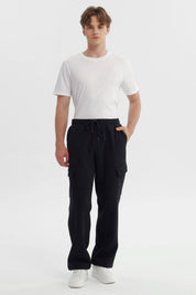Pantalón Buzo Hombre Calce Recto Negro