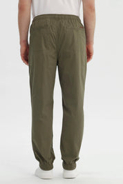 Pantalón Hombre Pitillo Verde Militar