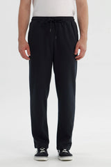 Pantalón Buzo Hombre Slim Negro