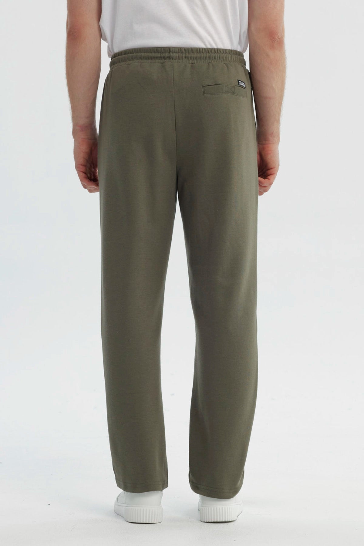 Pantalón Buzo Hombre Slim Verde Militar